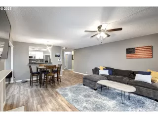 Photo #4: 301167922 Listing 