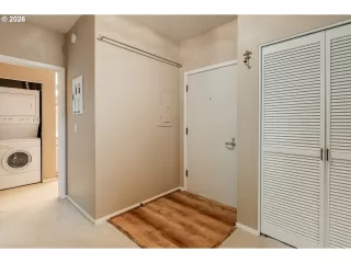 Photo #4: 301280307 Listing 