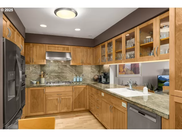 MLS: 301668021 Condo For Sale