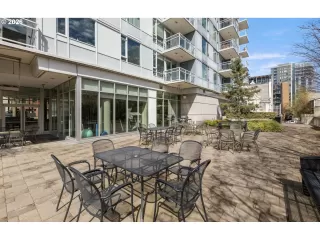Photo #6: 302414097 Listing 