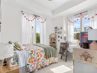 Photo #2: 303202102 Listing