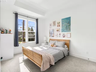 Photo #3: 303202102 Listing