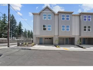 Photo #1: 304079343 Listing