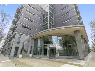 Photo #3: 305088034 Listing 