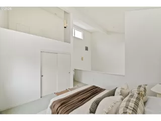 Browse active condo listings in IRVINGTON PLACE