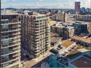 Photo #2: 305427546 Listing