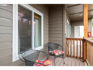 Photo #3: 305698914 Listing 