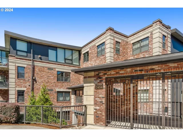 MLS: 306570892 Condo For Sale