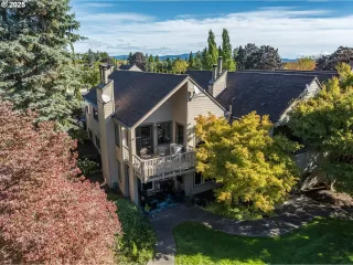 Photo #2: 306884488 Listing