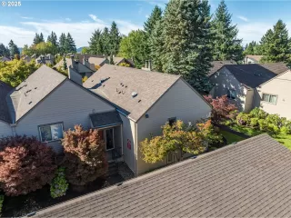 Photo #3: 306884488 Listing