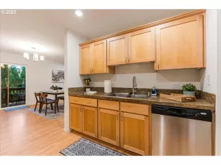 Photo #3: 307336456 Listing