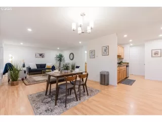 Photo #6: 307336456 Listing