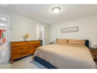 Photo #3: 308134148 Listing