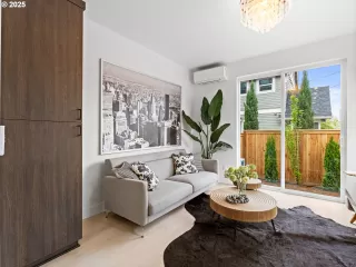 Photo #6: 308377235 Listing