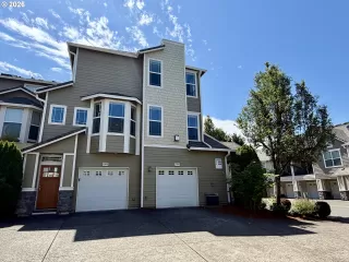 Photo #1: 308628603 Listing