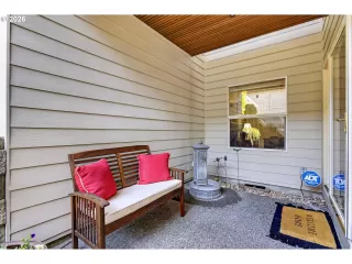 Photo #6: 308893492 Listing