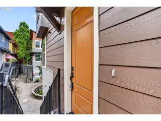 Photo #2: 309351198 Listing 