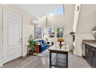 Photo #6: 309351198 Listing 