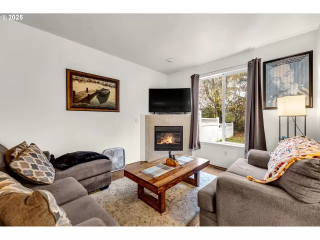 MLS: 309484018 Condo For Sale