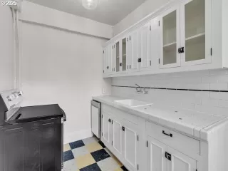 Photo #6: 309683630 Listing 