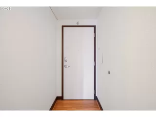 Photo #3: 309693380 Listing