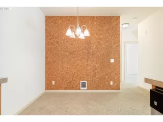 Photo #1: 310126478 Listing