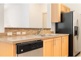 Photo #3: 310126478 Listing