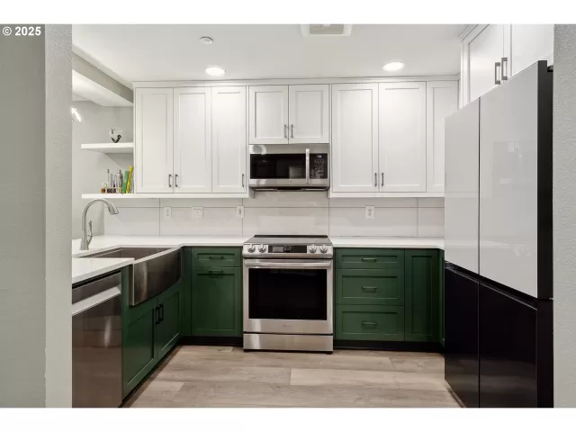 MLS: 310229784 Condo For Sale