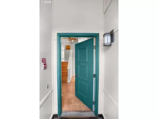 Photo #3: 310883906 Listing