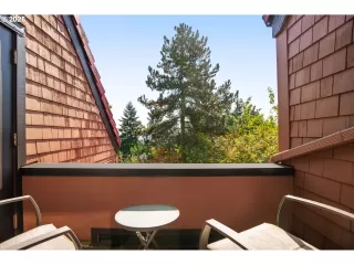 Photo #6: 310883906 Listing