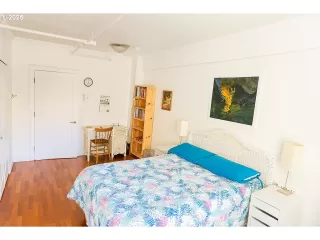 Photo #5: 310927161 Listing