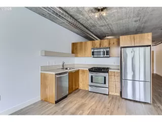 Photo #1: 311101792 Listing 