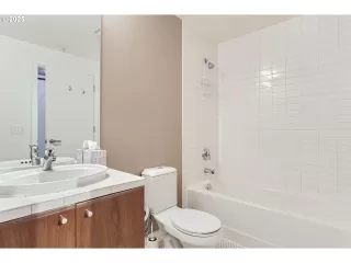 Photo #5: 311101792 Listing 