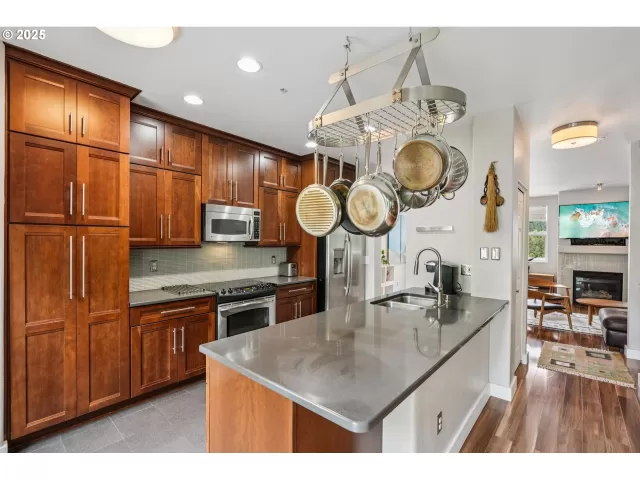 MLS: 312058837 Condo For Sale