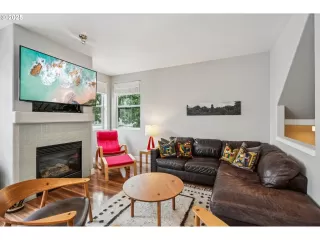 Photo #1: 312058837 Listing 