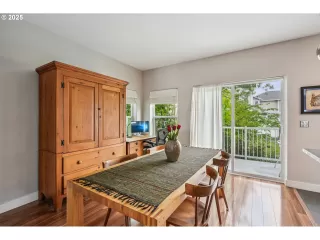 Photo #4: 312058837 Listing 