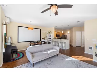 Photo #2: 312458456 Listing