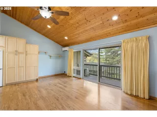 Photo #3: 312463802 Listing