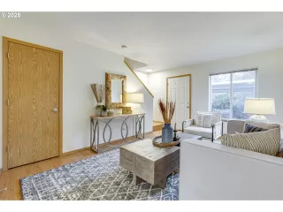 Photo #1: 312754475 Listing