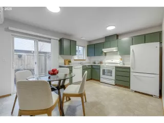 Photo #6: 312754475 Listing