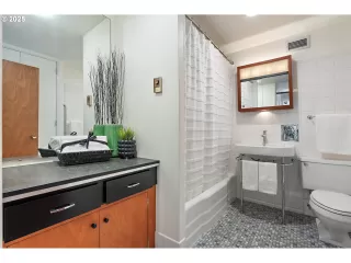 Photo #2: 312797080 Listing 