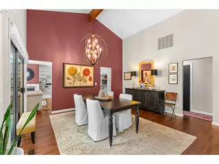 Photo #1: 313027665 Listing