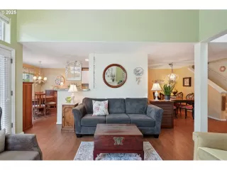 Photo #1: 313163557 Listing 