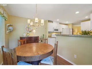 Photo #3: 313163557 Listing 