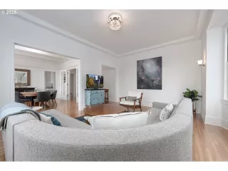 Photo #6: 313268294 Listing 