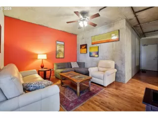 Photo #1: 313866545 Listing