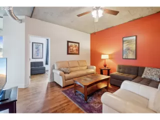 Photo #3: 313866545 Listing