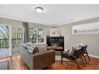 Photo #4: 314081753 Listing 