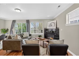 Photo #5: 314081753 Listing 