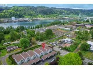 Photo #4: 314759919 Listing